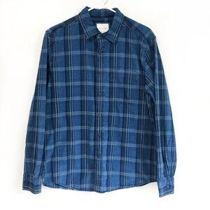 American Eagle Men's Blue Plaid Shirt Size Medium